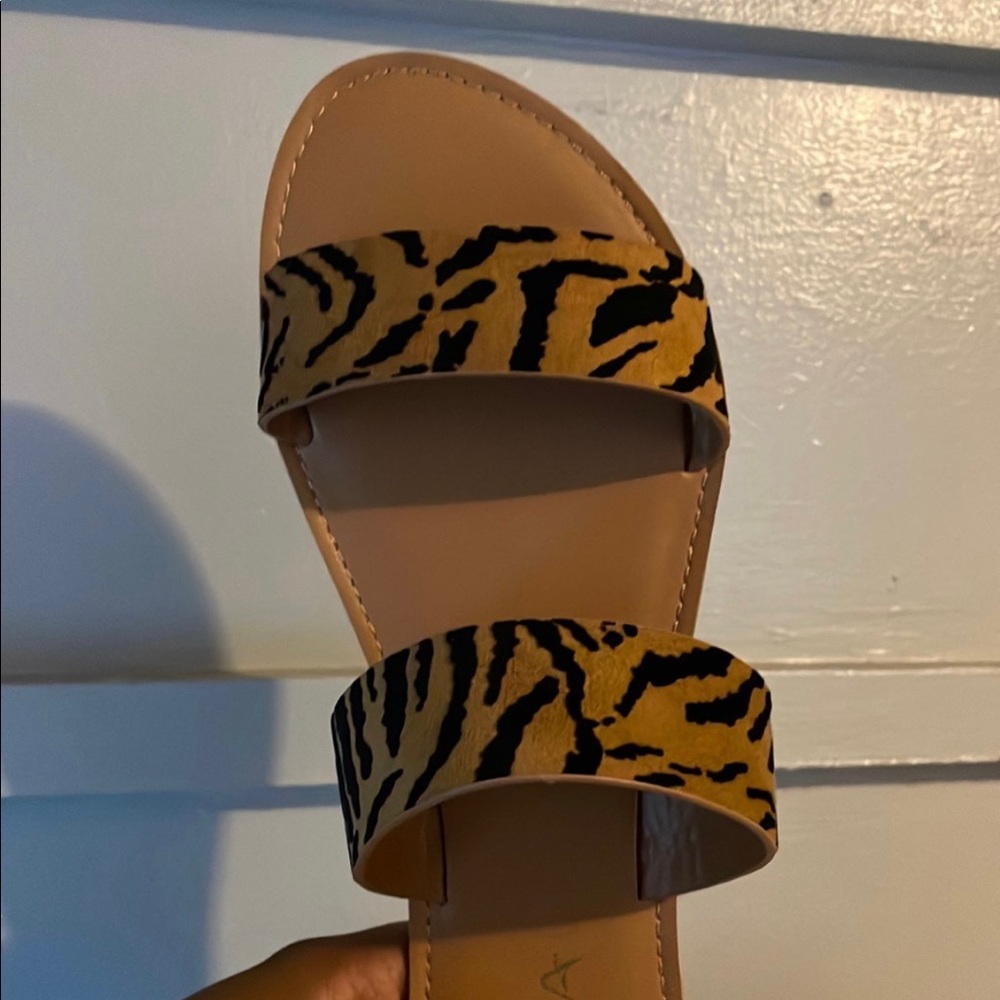 Celia tiger print sandals